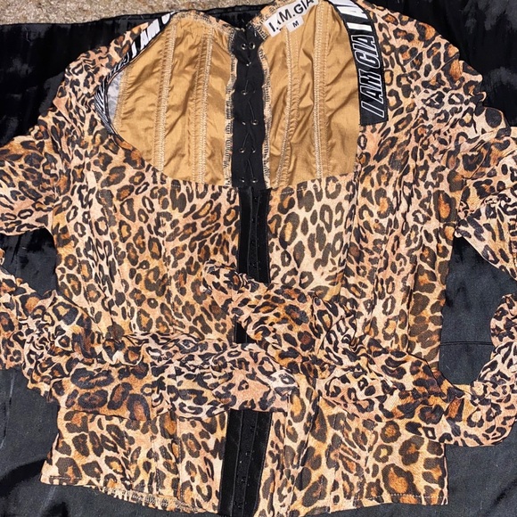 IAMGIA leopard corset top. - Picture 1 of 5